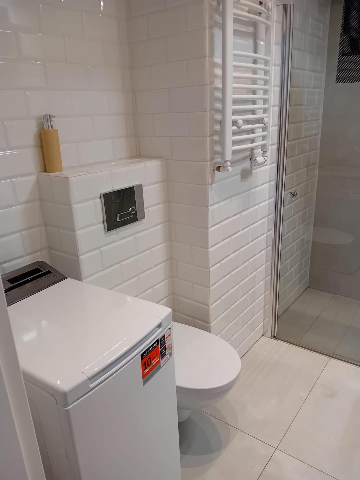 Apartament Z Lozem Malzenskim - Bezplatny Parking Poznań Zewnętrze zdjęcie
